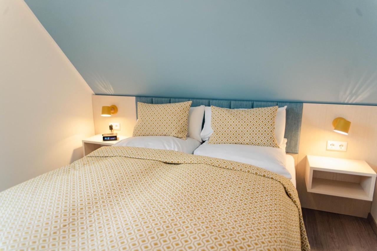 Kuesten Apartments Tannenhausen เอาริคช์ ภายนอก รูปภาพ